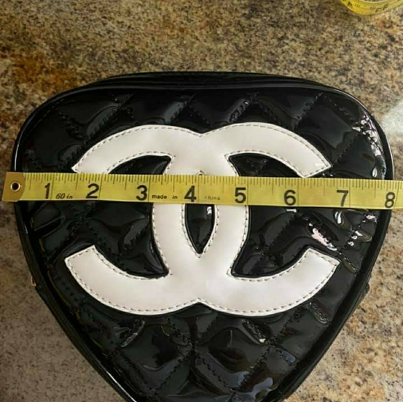 Vintage Quilted Heart Bag - Picture 8 of 9